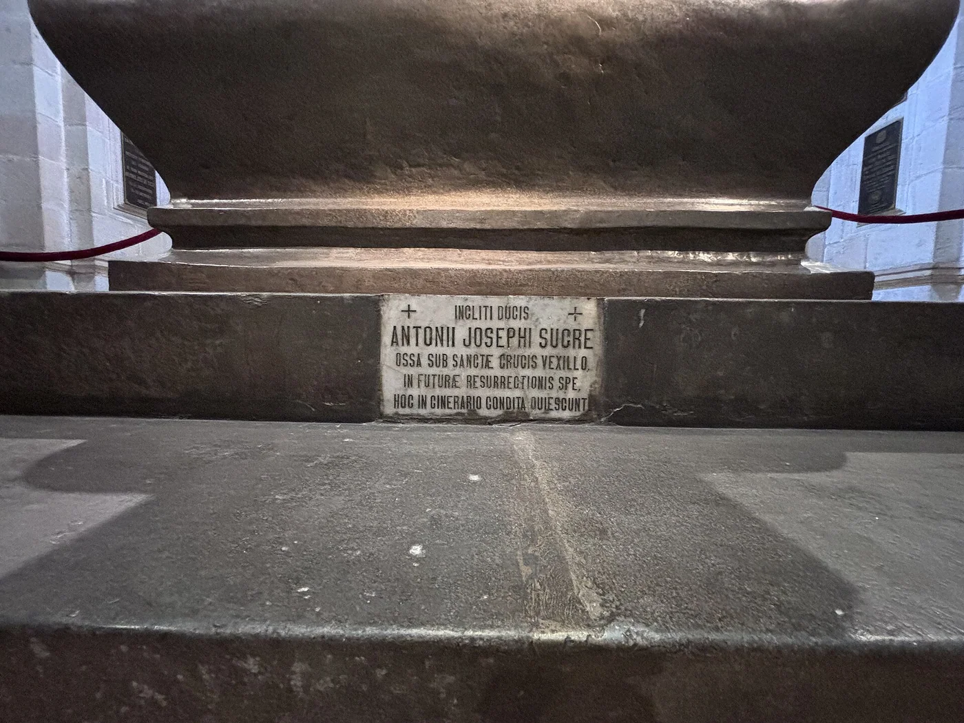 Inscription at Antonio José de Sucre’s sepulchre in Quito