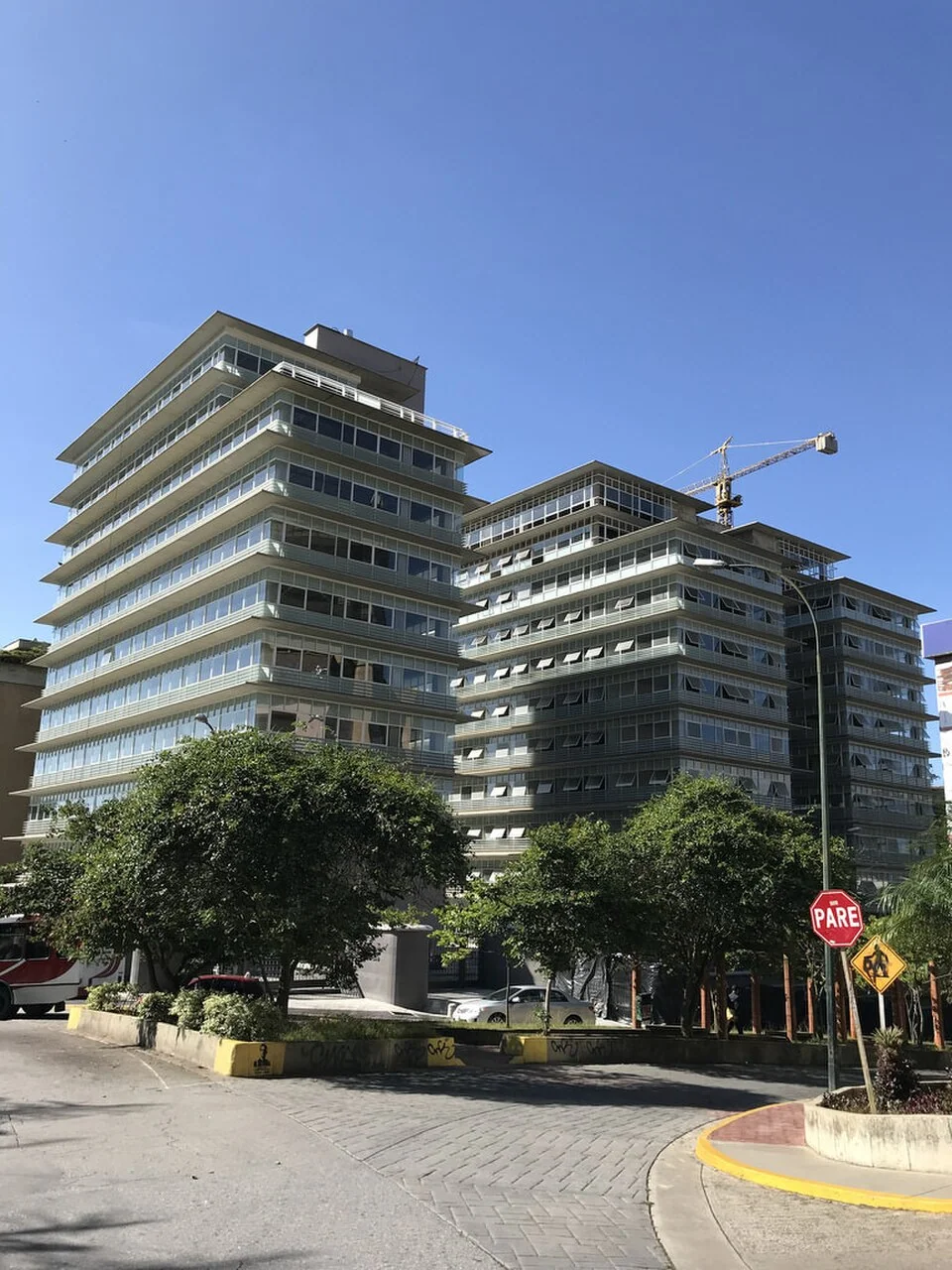 Español: Centro Empresarial Dos torres, Caracas, Venezuela 2017
