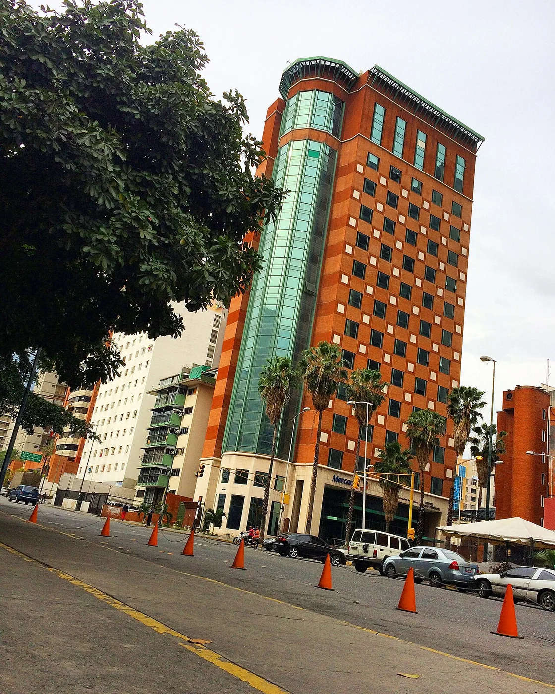 Edificio Seguros Mercantil in Sabana Grande