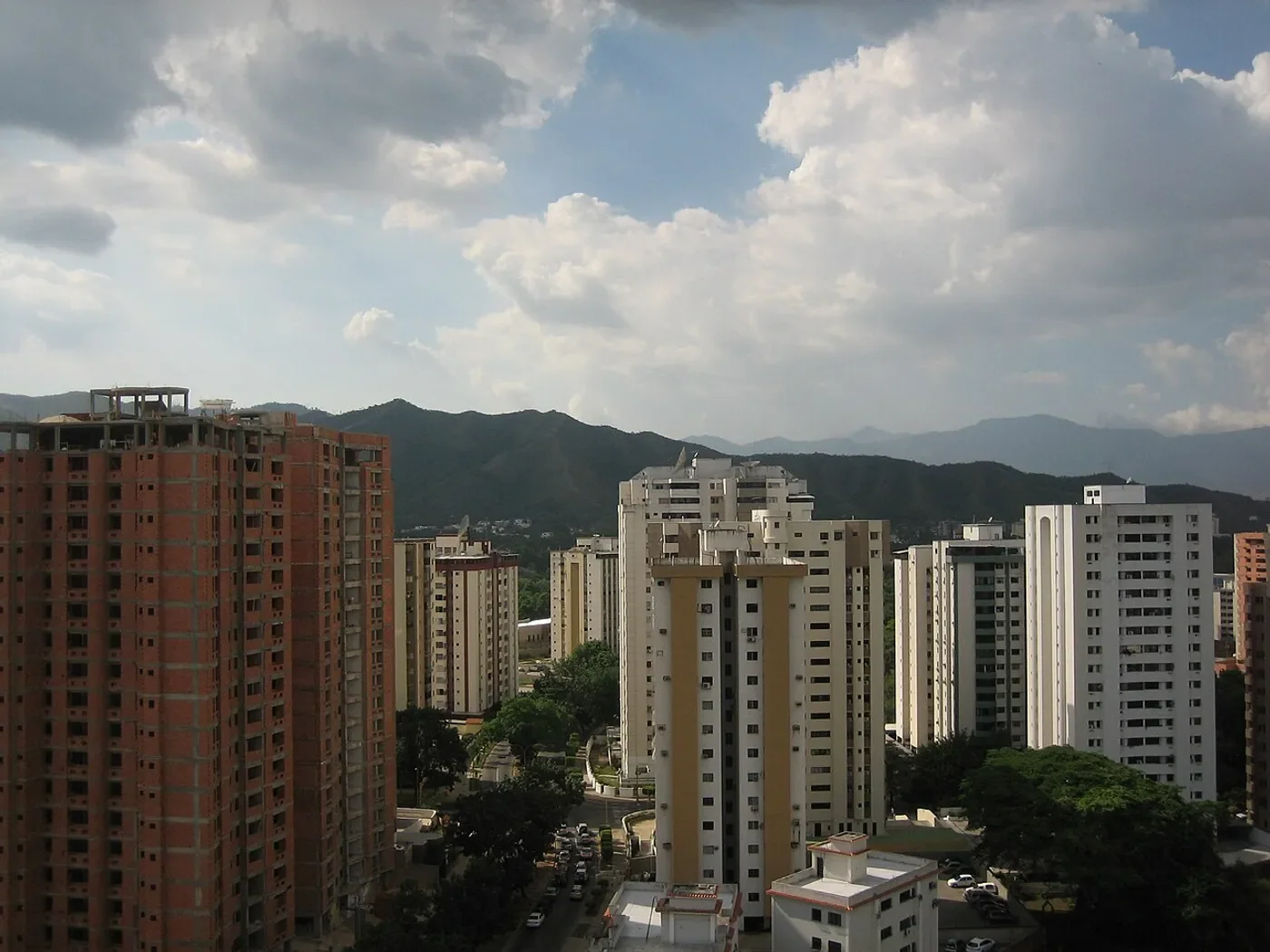 Español: Edificios en Valencia, Venezuela