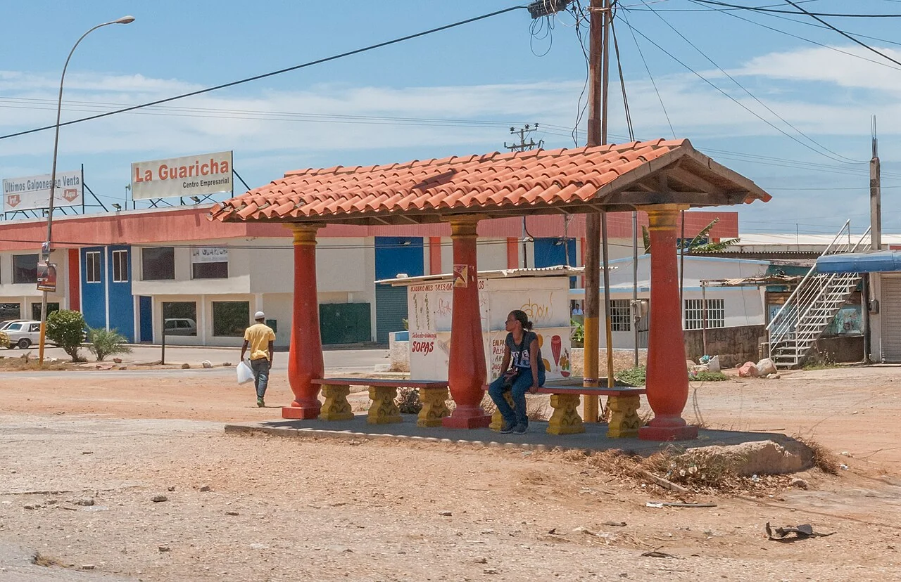 A bus stop on Juan Bautista Arismendi Avenue, Margarita Island, Venezuela.