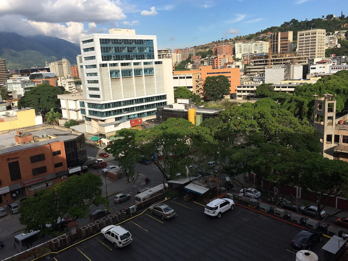 Street-level Las Mercedes, Caracas