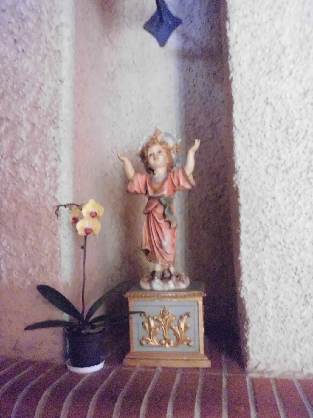 A second documented view of the Sagrada Familia de Nazaret y San JoseMaria in La Tahona, Baruta; local context, not legal advice.