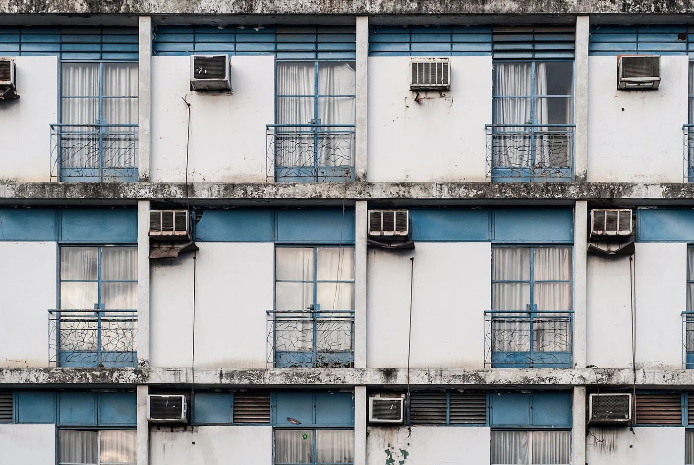 Building frontage in Valencia, Venezuela