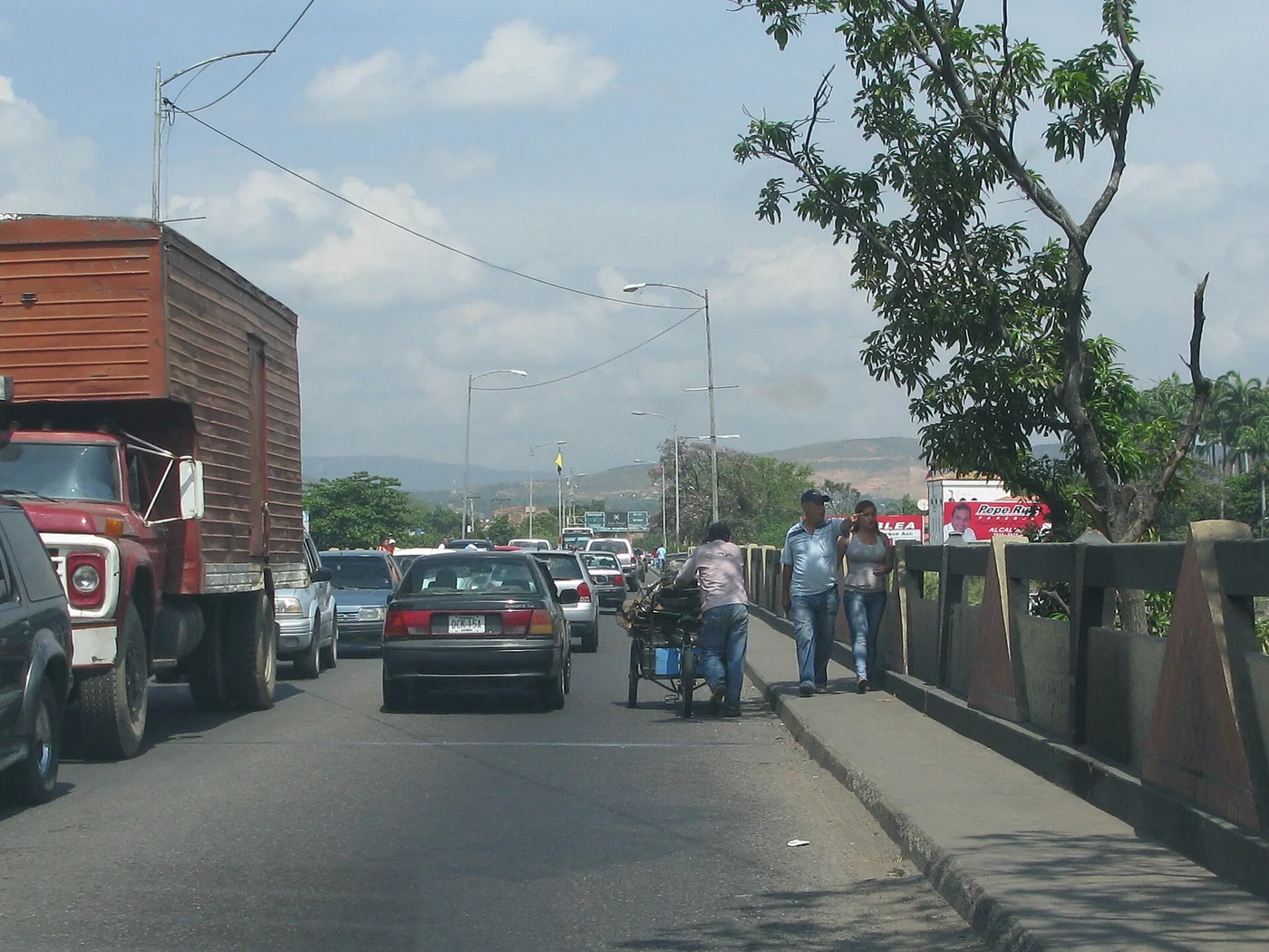 Simón Bolívar International Bridge at the Colombia–Venezuela border.