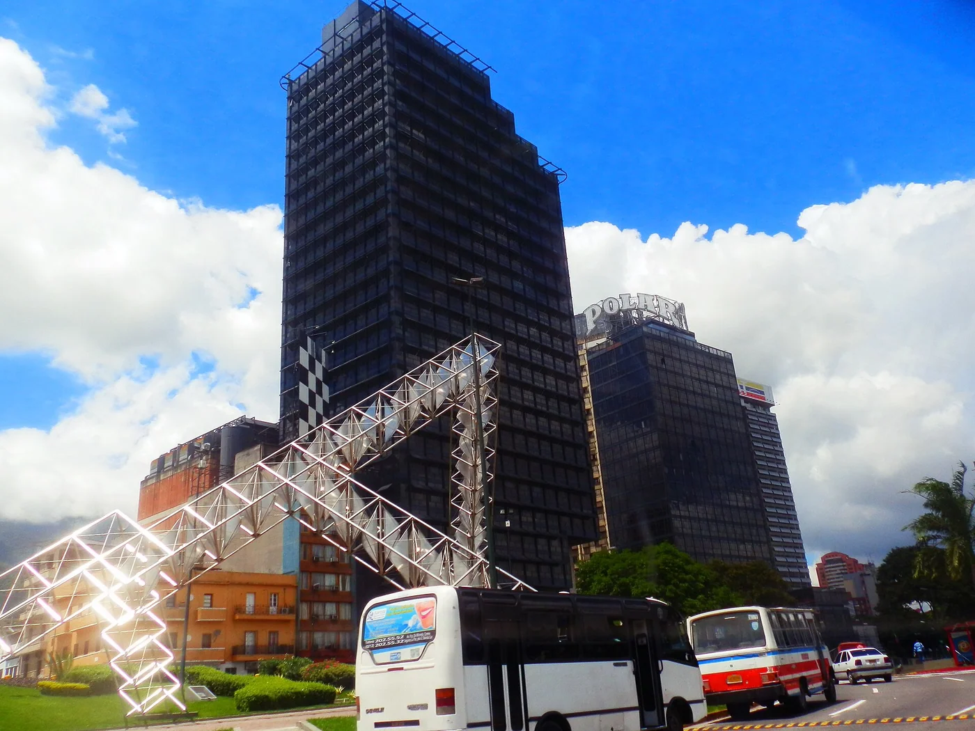 Abra Solar sculpture by Alejandro Otero in Plaza Venezuela, Caracas.