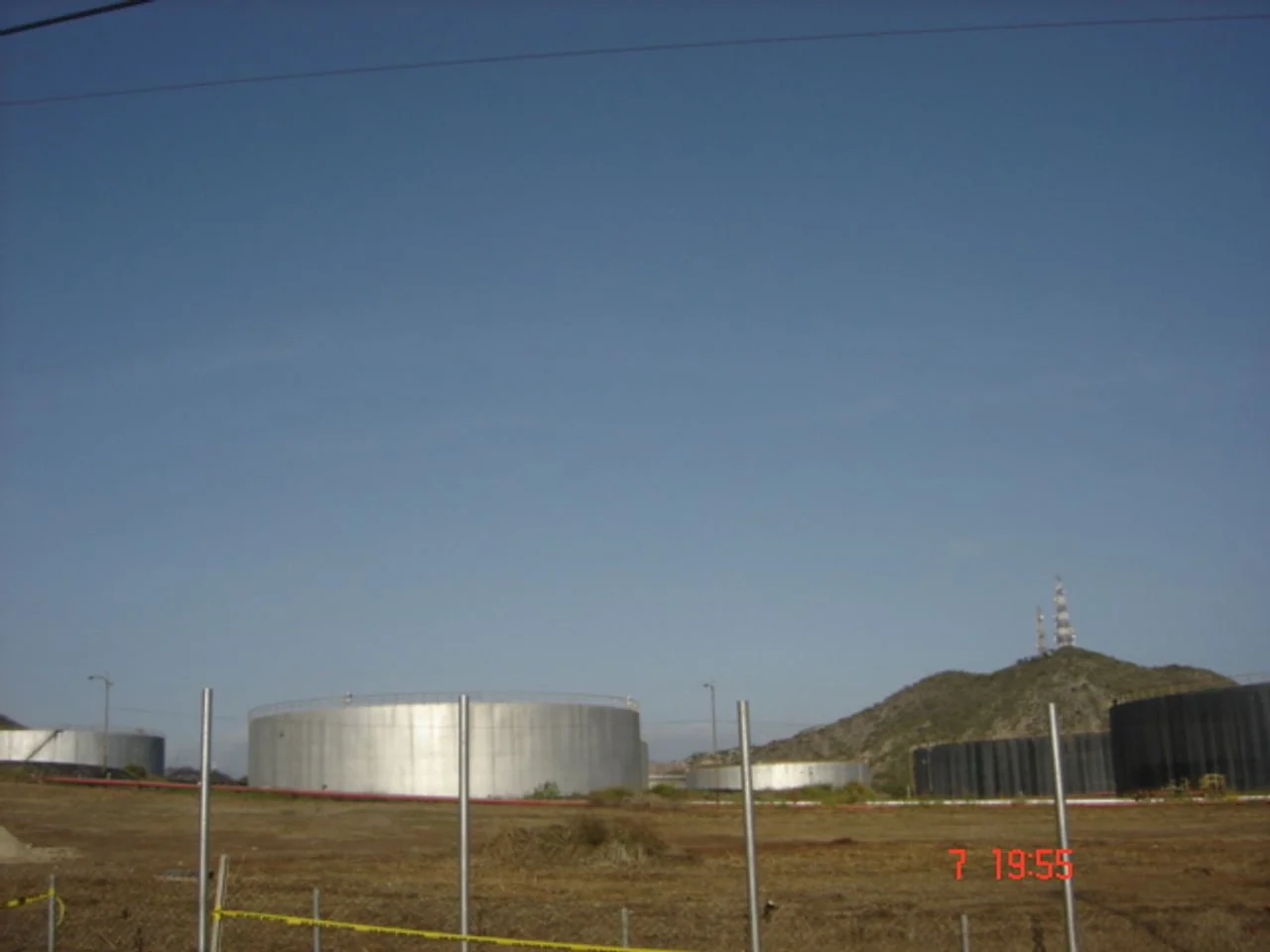 El Chaure refinery near Guanta, part of the Puerto La Cruz refining complex.