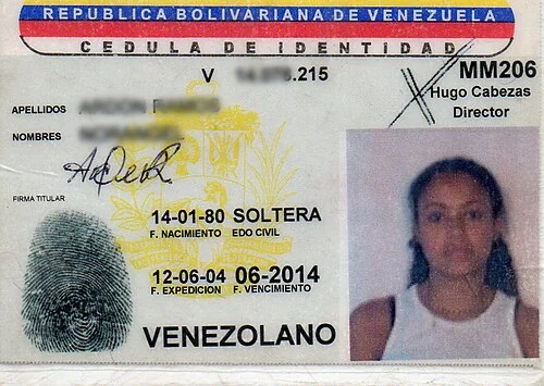 Example of a Venezuelan plastic-laminated, card-sized identity document; the file is an example, not a blank official form.