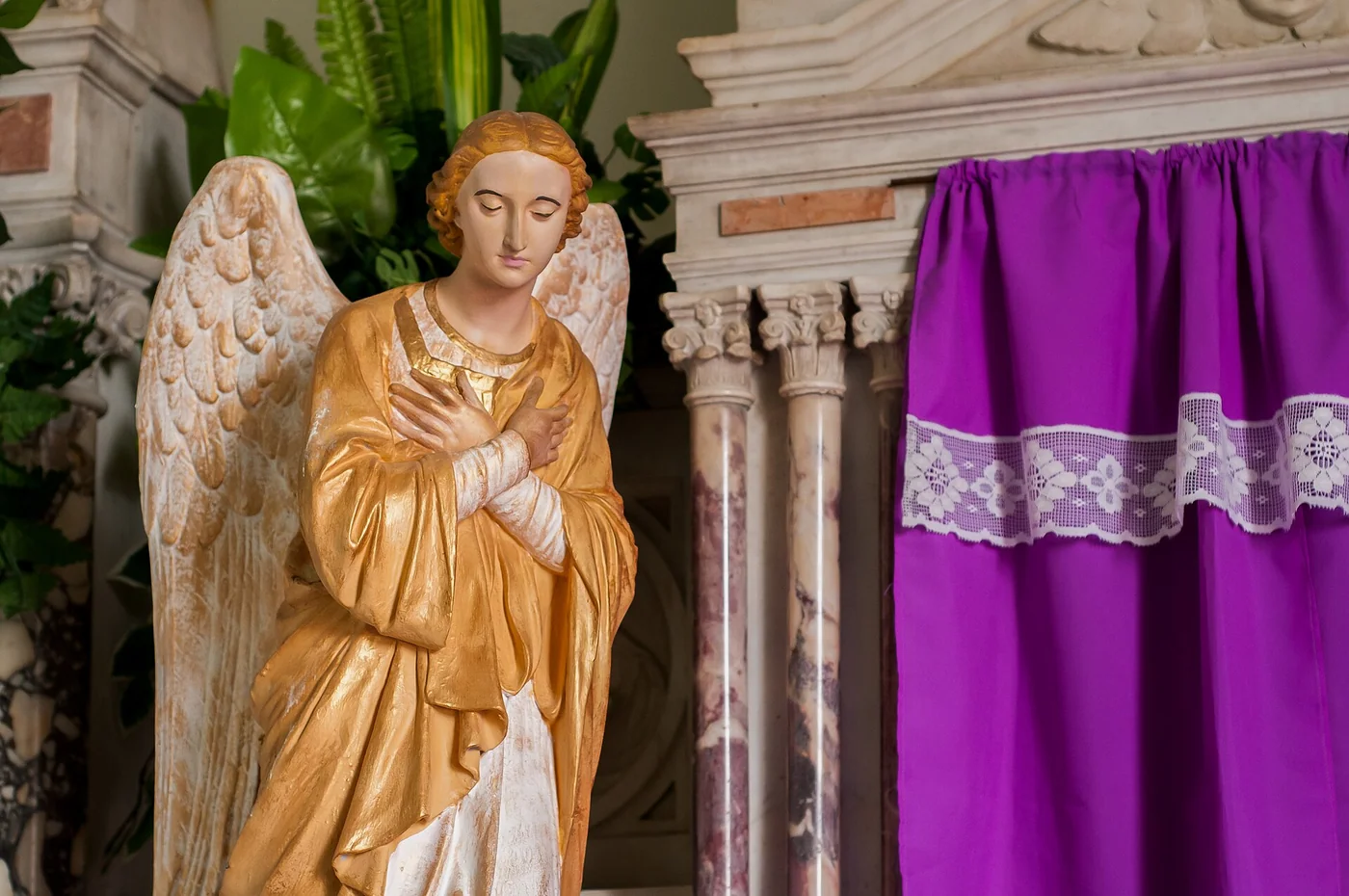 Angel statue in Saint Barbara Church, Maracaibo, Venezuela.