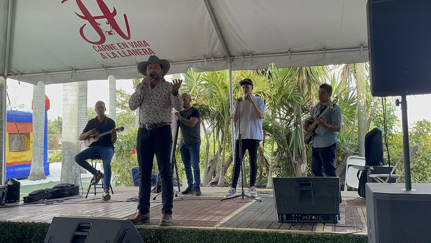 Joropo presentation in Miami by Jesús Zambrano