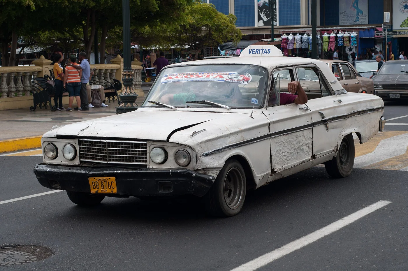 Typical public-transport automobile in Maracaibo