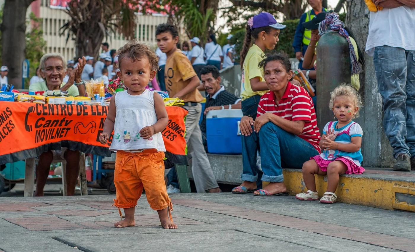 Girl dancing in Maracaibo, Venezuela.