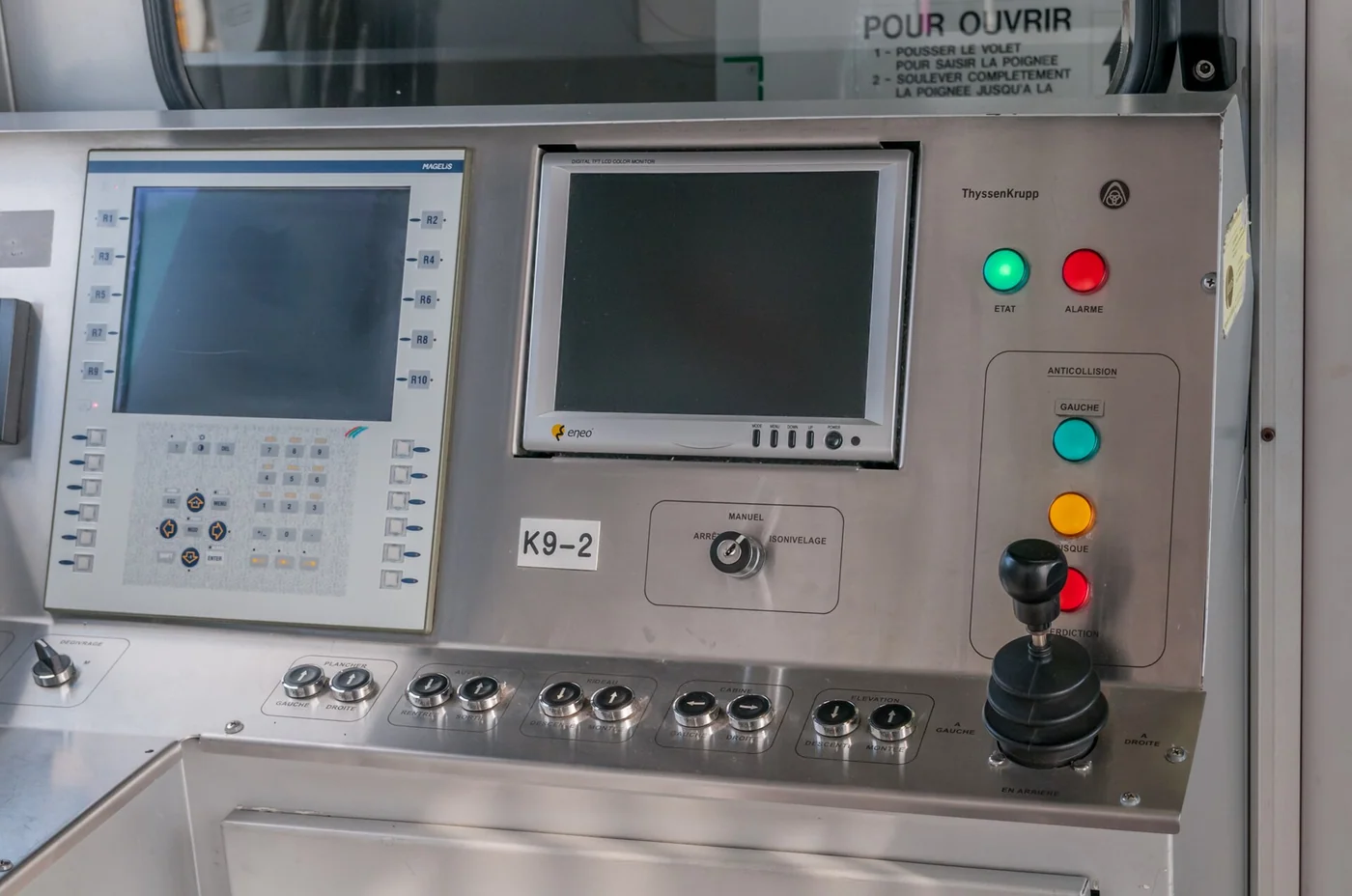 Entry-control equipment at Maiquetía’s Simón Bolívar International Airport